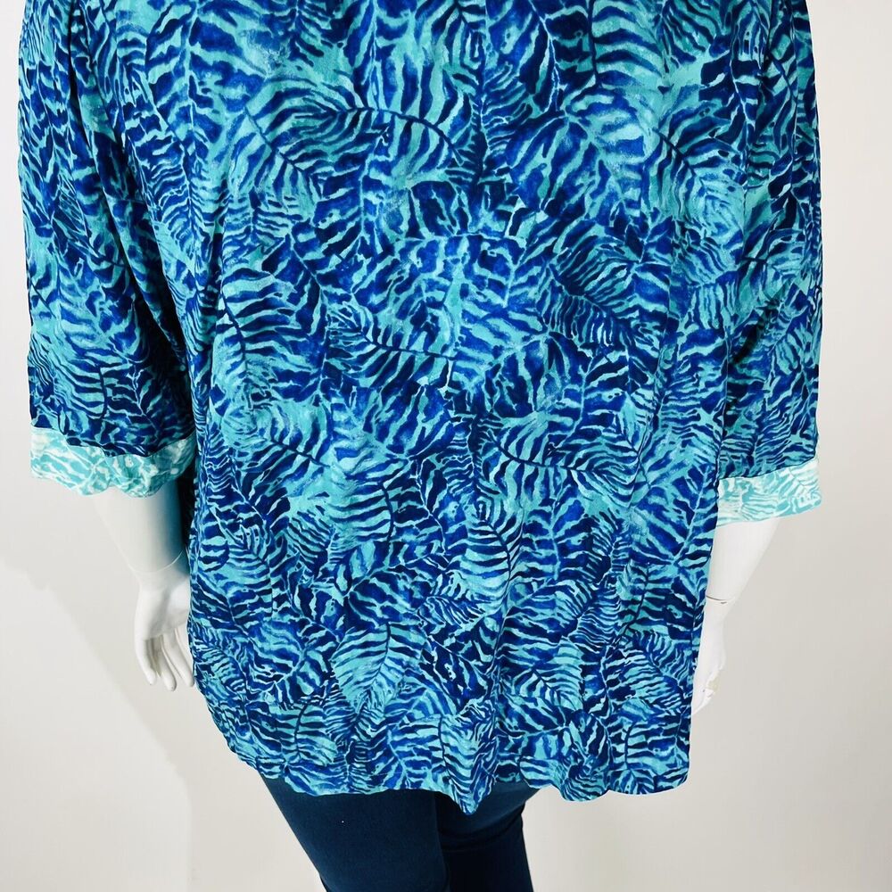 Catherines Womans Sz 2XWP Petite Blouse V Neck Blue Green Floral Short Sleeve - Picture 8 of 8